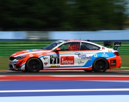 Pur con un BoP sfavorevole la coppia del W&D Racing Team affronta con determinazione il quarto appuntamento della serie