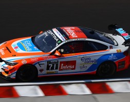 Il binomio del W&D Racing Team sotto la pioggia conquista il secondo posto nella classe PRO-AM e un 12° piazzamento assoluto nella GT4 European Series