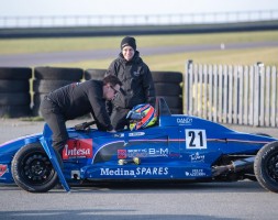 Sulla pista di Anglesey il giovane sammarinese conquista un miglior sesto posto