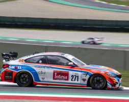 Il pilota sammarinese affronta questo weekend il terzo appuntamento del Tricolore GT Sprint